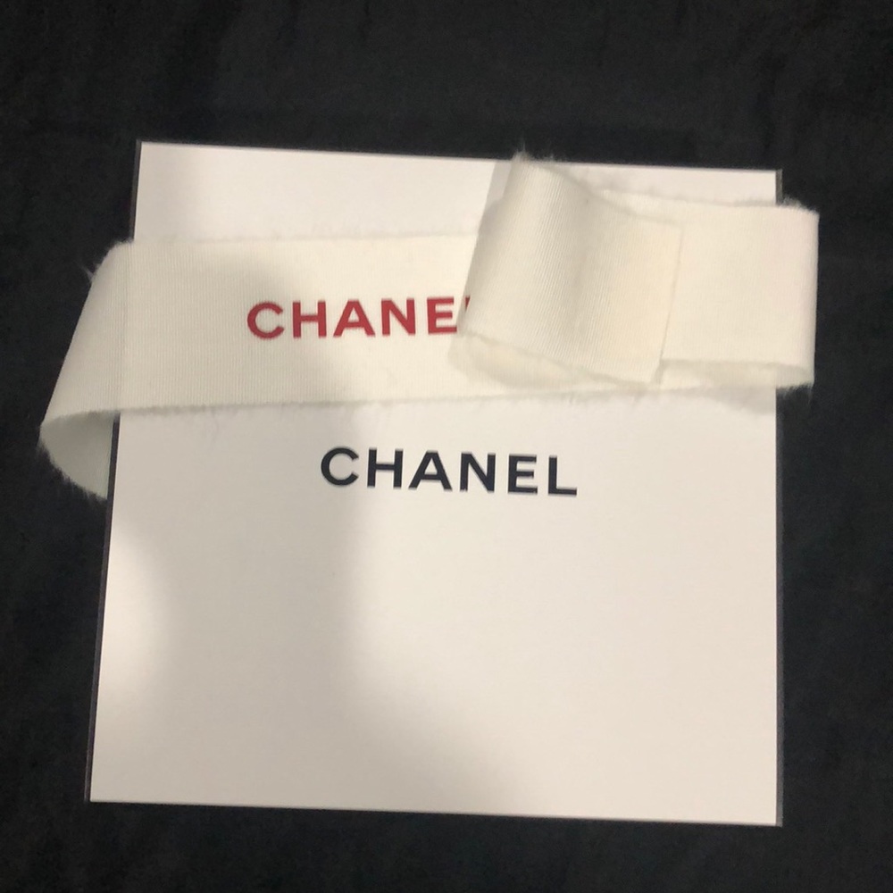 Chanel box
